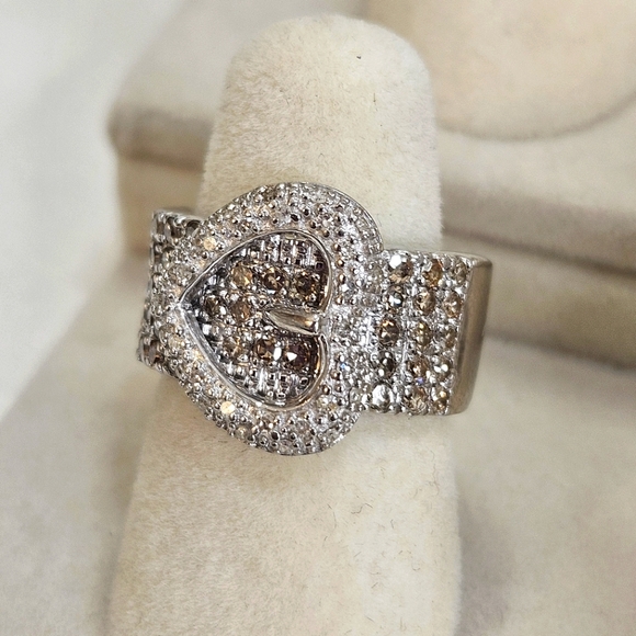 925 Sterling Silver Pave Diamonds Heart Buckle Band Ring Size 5 - Picture 2 of 7